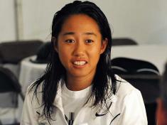 Shuai Zhang wins her first career title in Guangzhou.